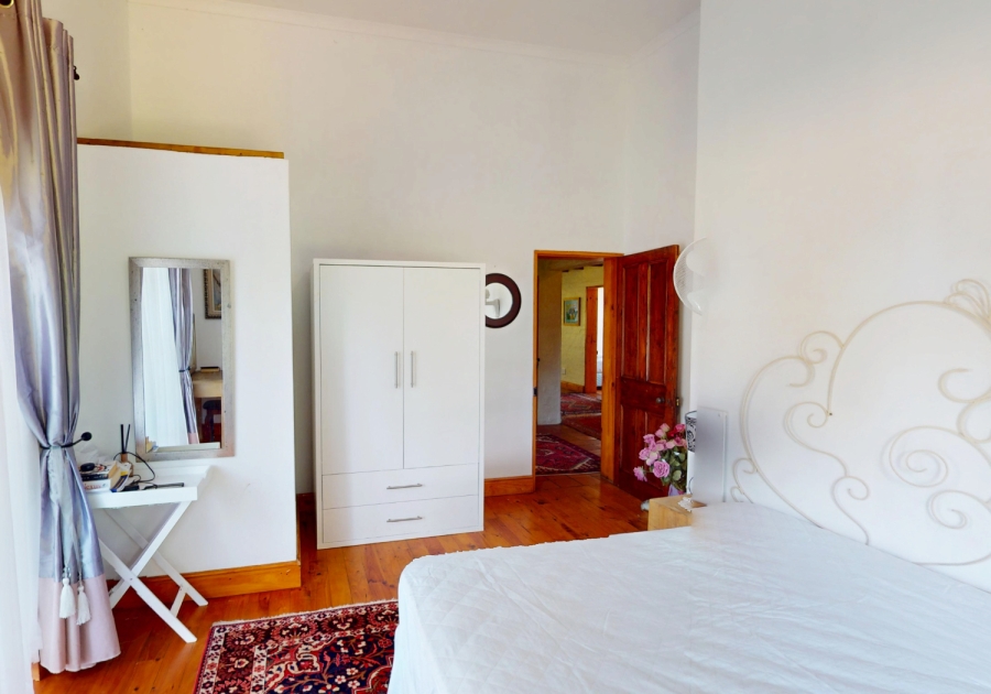 To Let 5 Bedroom Property for Rent in Rheenendal Western Cape